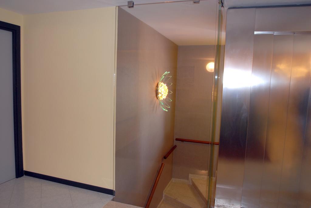 Hotel Sole Джулианова Экстерьер фото