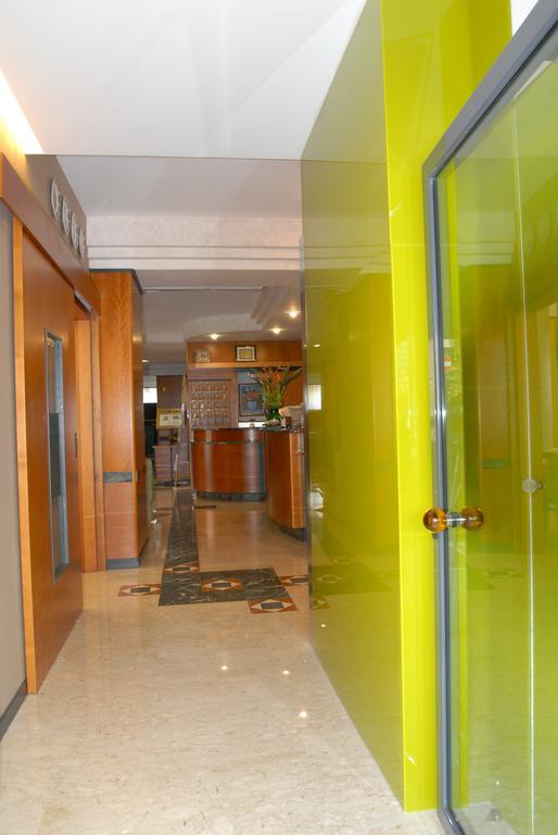 Hotel Sole Джулианова Экстерьер фото